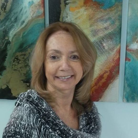 Meet your Posher, Jayne - Picture 1 of 2